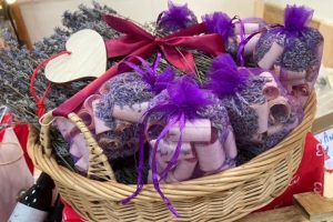 Lavendel und Zirbenholz Säckchen